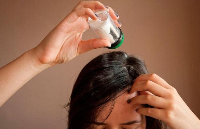 Näputäis soola šampoon: saladus, et ei ole valus teada tüdruk hoolitseda juuste ilu