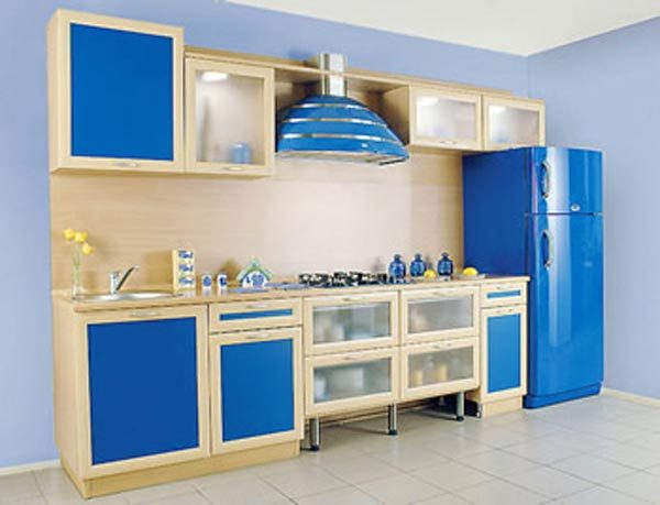 Sinine köök (35 fotot): video juhised sisekujunduse kaunistamiseks tumedates värvides oma kätega, hind, foto