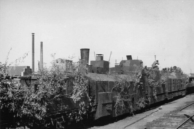 Sõja ajal kasutasime enamasti kerge soomustatud rong. | Foto: be-be-be.ru.