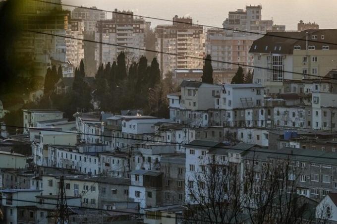 Kogu linn on takerdunud võrgustik "Vene faveladest."