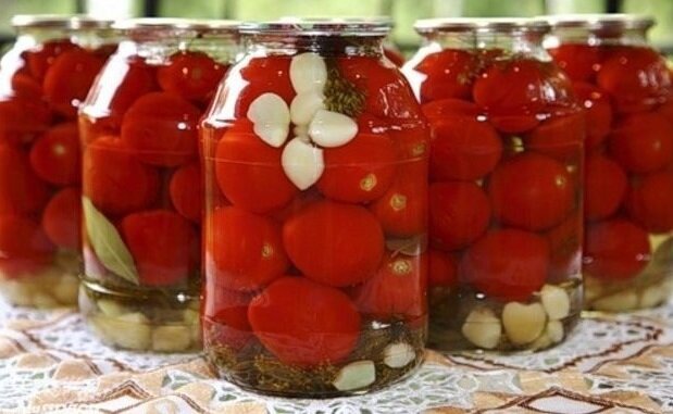 Mis kasu on marineeritud tomatid ja kellele nad võivad olla vastunäidustatud