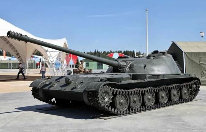 Kogemused Nõukogude Liidu neis tankid ja iseliikuvad relvad ei olnud. | Foto: yandex.ru. 