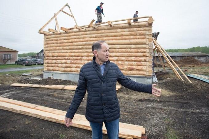 Ärimees Kamil Khairullin alustas ehitamist uue kodu oma kodukülla Sultanov (Tšeljabinsk piirkonnas).