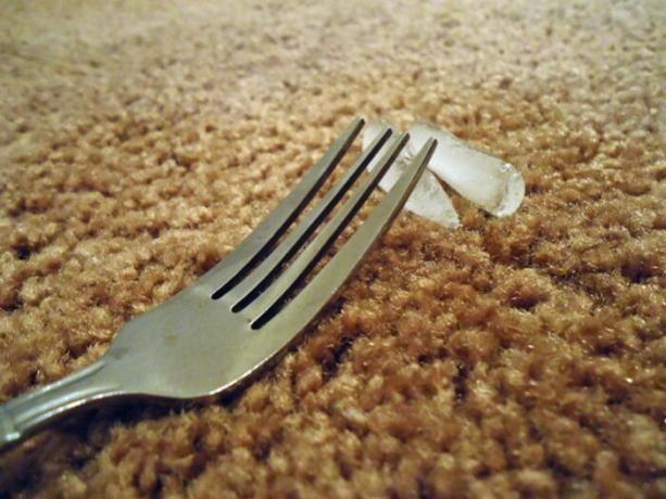 * * Kahvel kamm vaip.