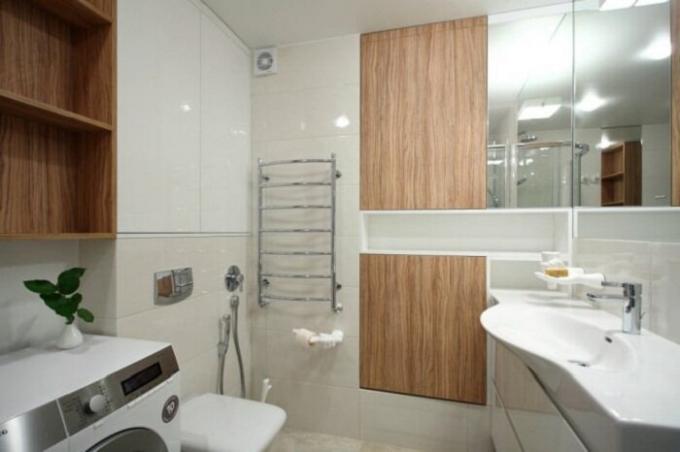 Loomine "märg vannituba" Euroopa stiilis on aidanud vähendada suurus vannituba. | Foto: interiorsmall.ru.