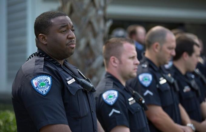 9 fakte politsei Ameerika Ühendriigid, mis hävitavad populaarne stereotüüpe.