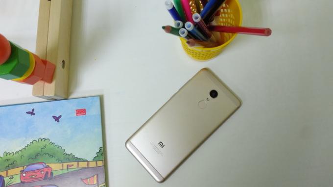 Xiaomi Redmi 5 ülevaade: ebastandardne eelarvetelefon - Gearbest Blog India